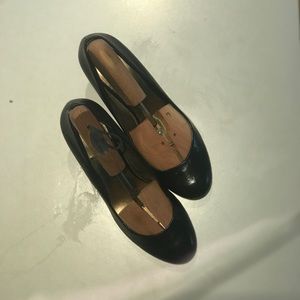 Nine West Mela Wedge Pump in Black Leather